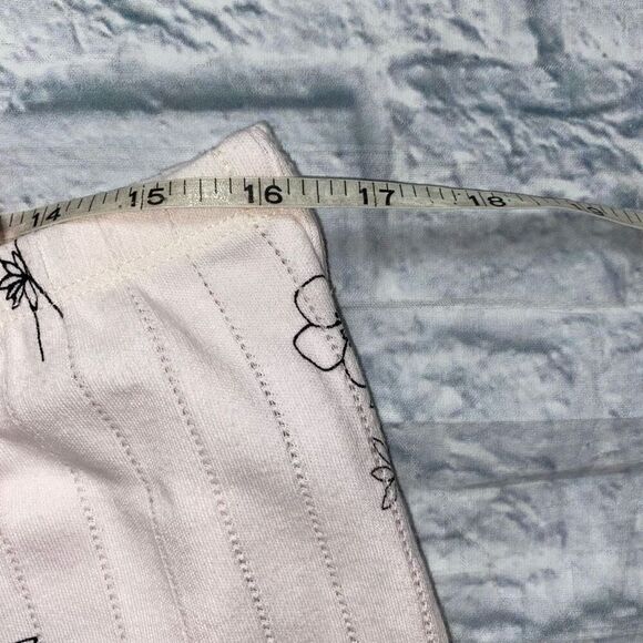 Liz Claiborne women M/L floral print tank top & shorts pajama set light pink - Picture 10 of 13